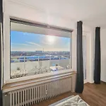 Tolstov - 1 Or 3 With Balcony - 20 Min Messe Dus & Airport Dus