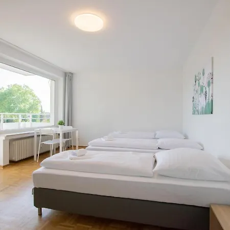 Raj Living - 1 Or 3 With Balcony - 20 Min Messe Dus & Airport Dus Meerbusch