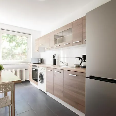 Apartment Raj Living - 1 Or 3 With Balcony - 20 Min Messe Dus & Airport Dus Meerbusch