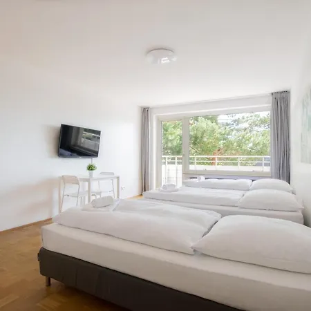 Raj Living - 1 Or 3 With Balcony - 20 Min Messe Dus & Airport Dus * Meerbusch
