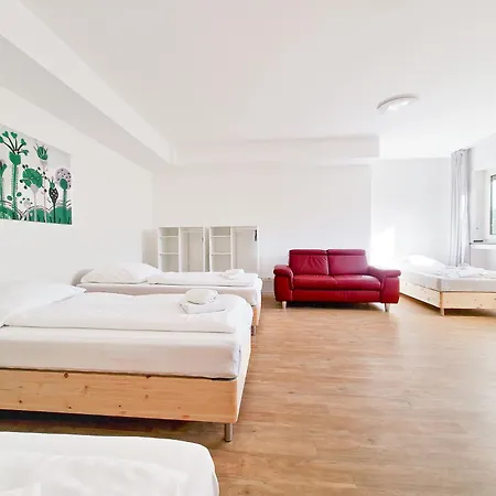 Apartment Raj Living - 1 Or 3 With Balcony - 20 Min Messe Dus & Airport Dus Meerbusch