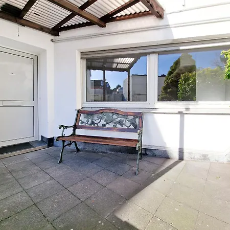 Apartment Raj Living - 1 Or 3 With Balcony - 20 Min Messe Dus & Airport Dus