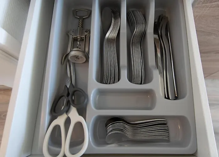 Tolstov - 1 Or 3 With Balcony - 20 Min Messe Dus & Airport Dus