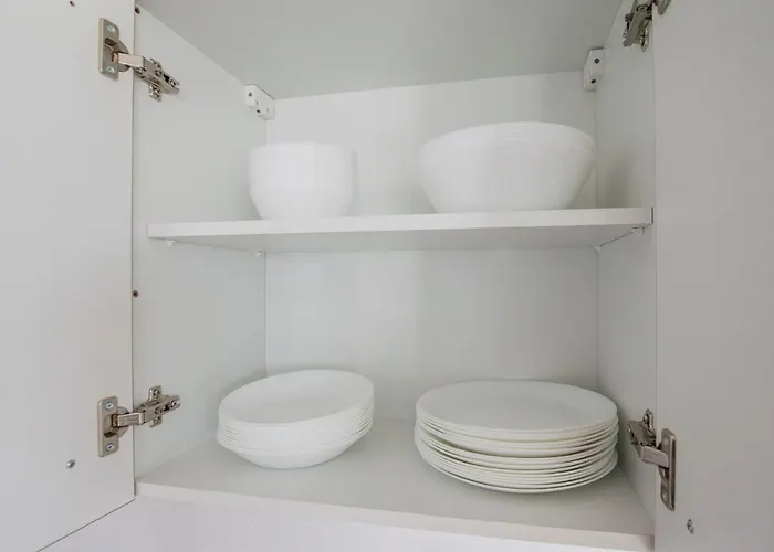 Tolstov - 1 Or 3 With Balcony - 20 Min Messe Dus & Airport Dus *