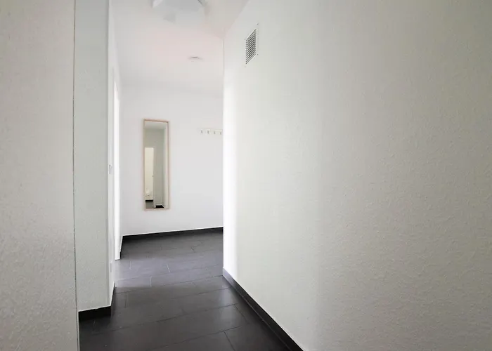 Lejlighed Tolstov - 1 Or 3 With Balcony - 20 Min Messe Dus & Airport Dus