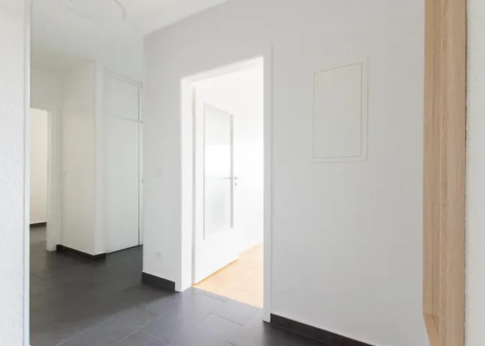 Tolstov - 1 Or 3 With Balcony - 20 Min Messe Dus & Airport Dus