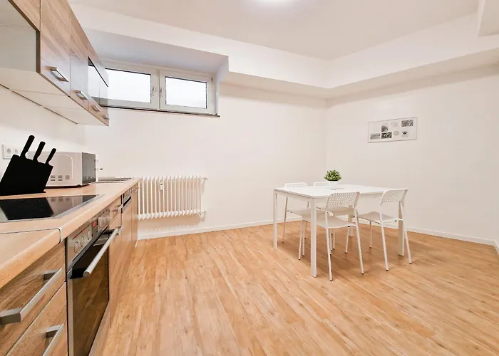 Tolstov - 1 Or 3 With Balcony - 20 Min Messe Dus & Airport Dus Lejlighed *