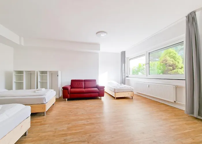 Tolstov - 1 Or 3 With Balcony - 20 Min Messe Dus & Airport Dus *