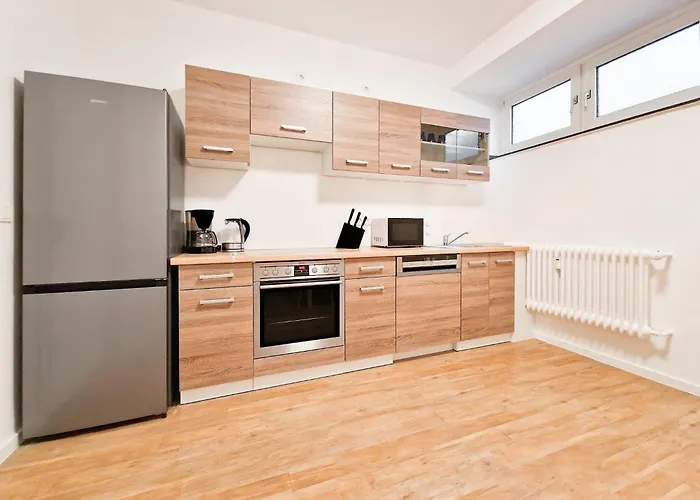 Tolstov - 1 Or 3 With Balcony - 20 Min Messe Dus & Airport Dus דירה *