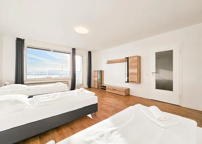 דירה Tolstov - 1 Or 3 With Balcony - 20 Min Messe Dus & Airport Dus