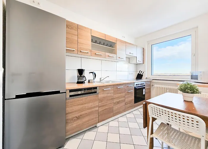 Tolstov - 1 Or 3 With Balcony - 20 Min Messe Dus & Airport Dus